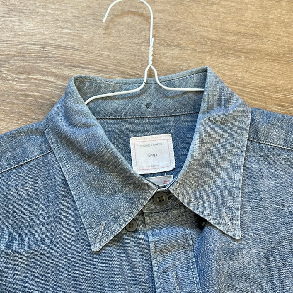 Gap Button Down Chambray Cotton Shirt MEDIUM - Picture 3 of 6